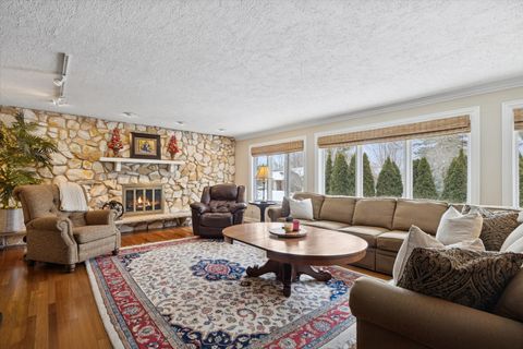 Tiny photo for 8401 Golfview Drive, Orland Park, IL 60462 (MLS # 12639550)