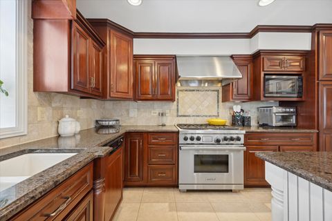 Tiny photo for 8401 Golfview Drive, Orland Park, IL 60462 (MLS # 12639550)