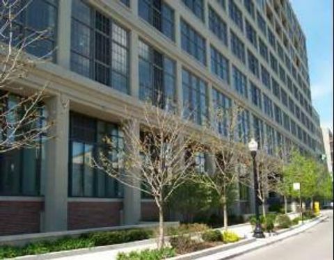 900 N KINGSBURY 1167 Chicago IL 60610
