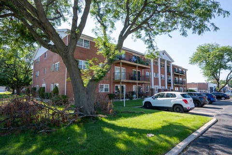 Tiny photo for 6115 W 94TH Street #A5, Oak Lawn, IL 60453 (MLS # 12701516)