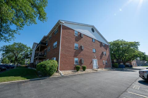 Tiny photo for 6115 W 94TH Street #A5, Oak Lawn, IL 60453 (MLS # 12701516)