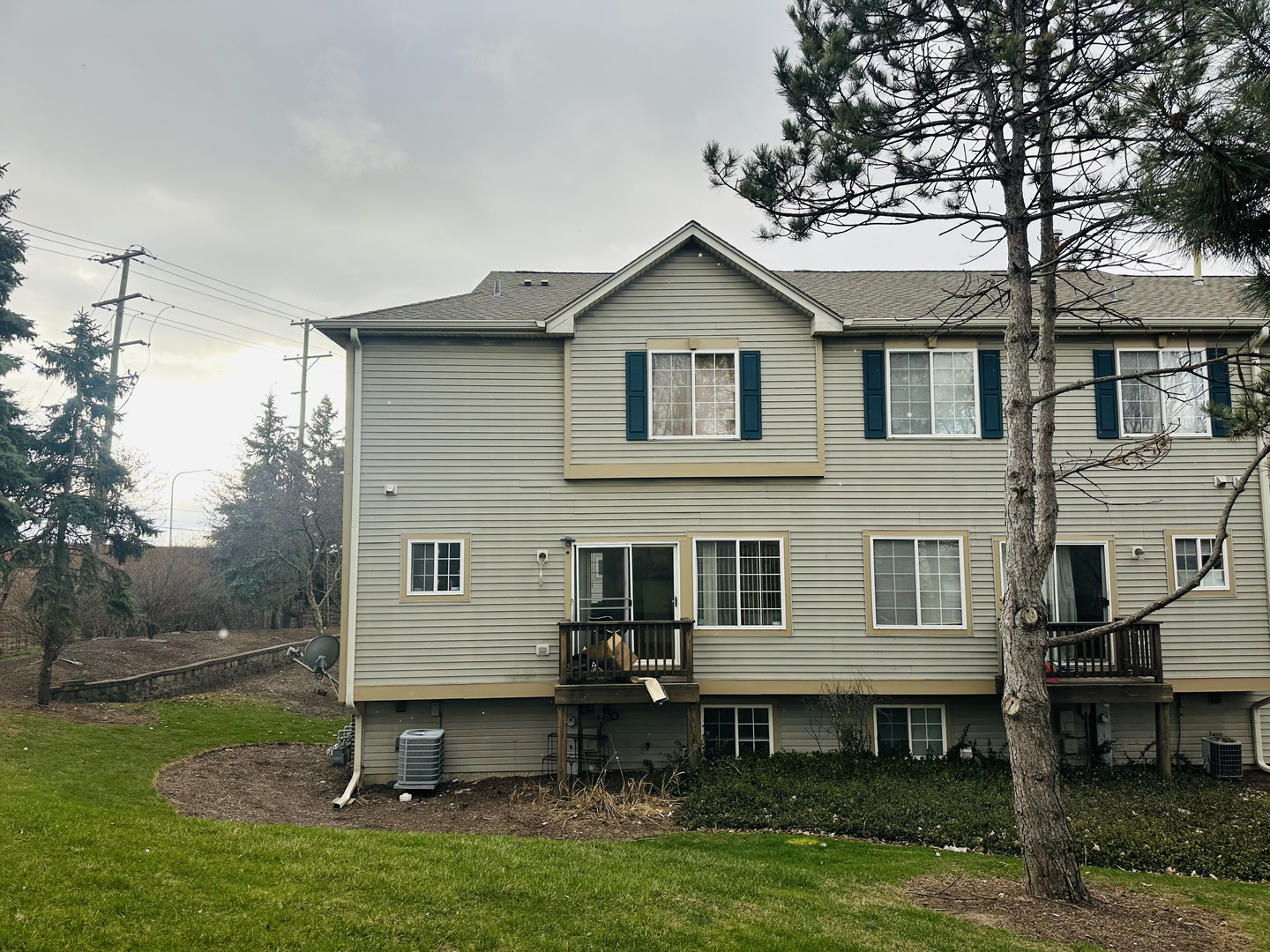 211 MONARCH Drive - Photo 3