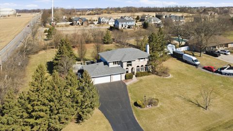 Tiny photo for 1 Longwood Way, Lemont, IL 60439 (MLS # 12591404)