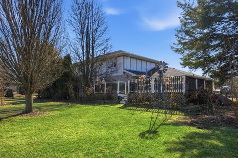 Tiny photo for 1 Longwood Way, Lemont, IL 60439 (MLS # 12591404)