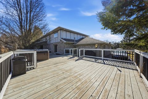 Tiny photo for 1 Longwood Way, Lemont, IL 60439 (MLS # 12591404)