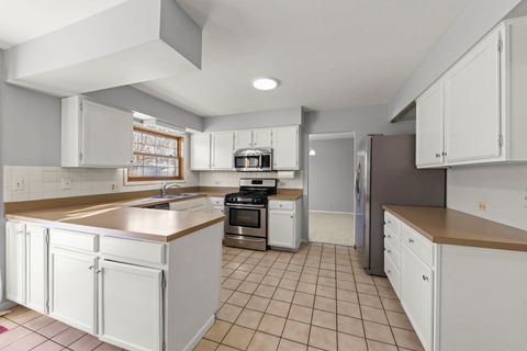 Tiny photo for 2240 Mecan Drive, Naperville, IL 60564 (MLS # 12593895)