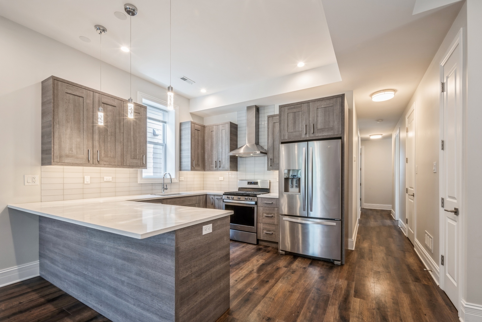 4830 S Saint Lawrence Avenue 1