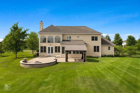 Tiny photo for 23 Wood Oaks Drive, South Barrington, IL 60010 (MLS # 12668659)