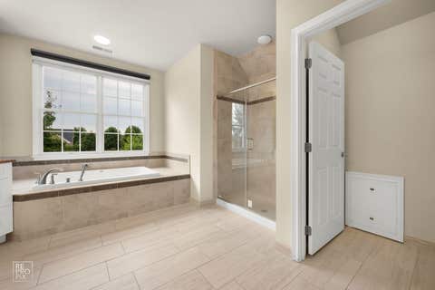 Tiny photo for 23 Wood Oaks Drive, South Barrington, IL 60010 (MLS # 12668659)