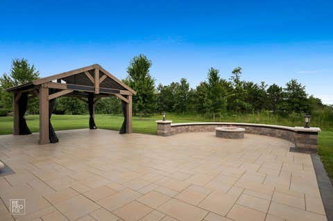 Tiny photo for 23 Wood Oaks Drive, South Barrington, IL 60010 (MLS # 12668659)