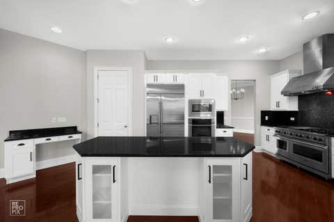 Tiny photo for 23 Wood Oaks Drive, South Barrington, IL 60010 (MLS # 12668659)