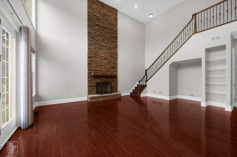Tiny photo for 23 Wood Oaks Drive, South Barrington, IL 60010 (MLS # 12668659)