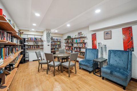 Tiny photo for 7061 N Kedzie Avenue #1010, Chicago, IL 60645 (MLS # 12596074)