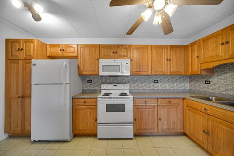 Tiny photo for 511 Timber Ridge Drive #202, Carol Stream, IL 60188 (MLS # 12597228)