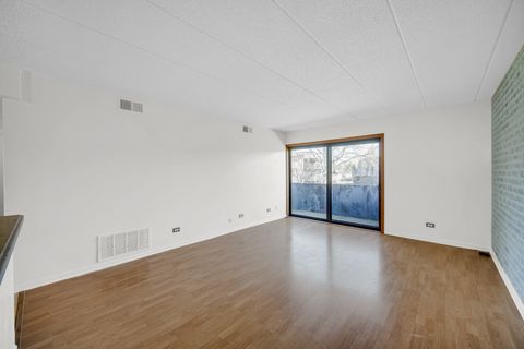 Tiny photo for 511 Timber Ridge Drive #202, Carol Stream, IL 60188 (MLS # 12597228)