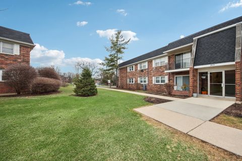 Tiny photo for 2419 Ogden Avenue #9, Downers Grove, IL 60515 (MLS # 12576881)