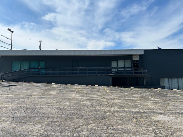 123 N Alpine Road