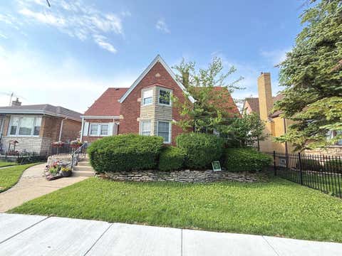Photo of 6206 W Barry Avenue, Chicago, IL 60634 (MLS # 12741228)
