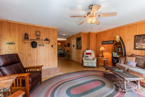 Tiny photo for 3 Poplar Court, Putnam, IL 61560 (MLS # 12439123)