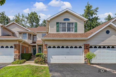 Photo of 5122 Tomcin Trail, Oak Lawn, IL 60453 (MLS # 12711537)