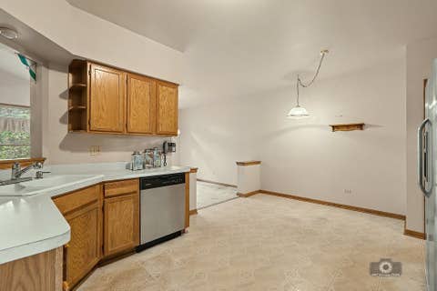 Tiny photo for 5122 Tomcin Trail, Oak Lawn, IL 60453 (MLS # 12711537)