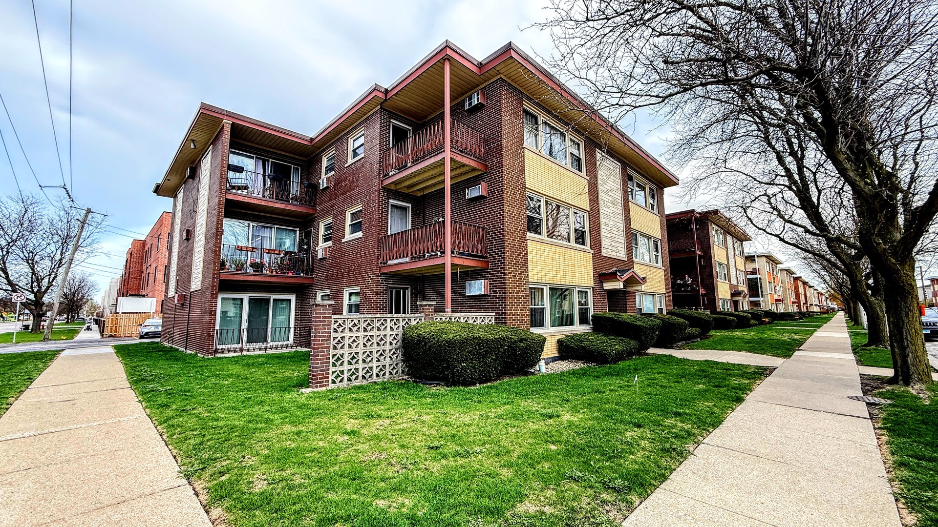 3161 Paris Avenue N 104