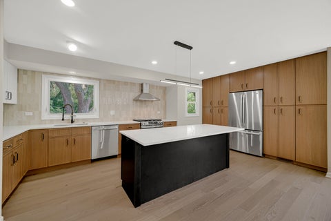 Tiny photo for 1831 N Rolling Lane, Arlington Heights, IL 60004 (MLS # 12752541)
