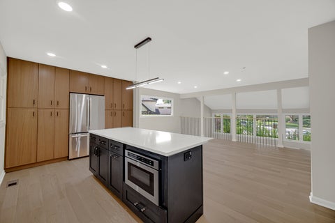 Tiny photo for 1831 N Rolling Lane, Arlington Heights, IL 60004 (MLS # 12752541)