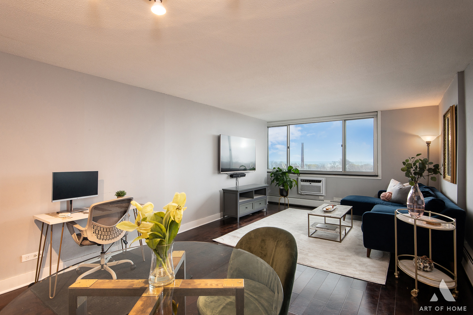 2144 N Lincoln Park West 8C