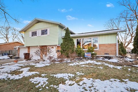 Photo of Oak Forest, IL 60452 (MLS # 12581939)