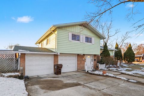 Tiny photo for Oak Forest, IL 60452 (MLS # 12581939)