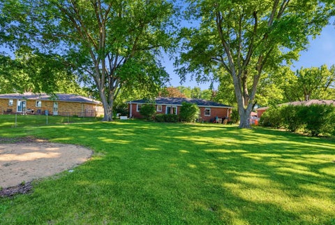 Tiny photo for 120 Terry Drive, Sugar Grove, IL 60554 (MLS # 12686162)