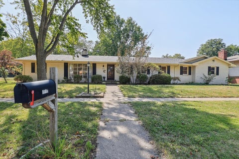 Photo of 1519 Harrington Drive, Champaign, IL 61821 (MLS # 12755773)