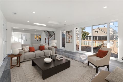 Tiny photo for 8323 Melvina Avenue, Burbank, IL 60459 (MLS # 12505525)