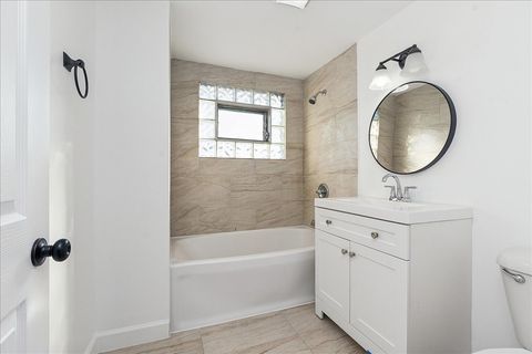 Tiny photo for 8323 Melvina Avenue, Burbank, IL 60459 (MLS # 12505525)