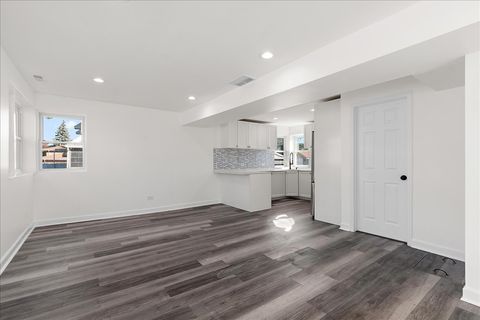 Tiny photo for 8323 Melvina Avenue, Burbank, IL 60459 (MLS # 12505525)