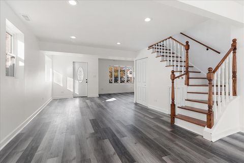 Tiny photo for 8323 Melvina Avenue, Burbank, IL 60459 (MLS # 12505525)