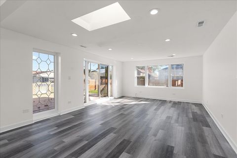 Tiny photo for 8323 Melvina Avenue, Burbank, IL 60459 (MLS # 12505525)