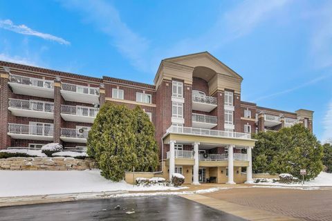 Tiny photo for 7021 W Touhy Avenue #509, Niles, IL 60714 (MLS # 12581564)