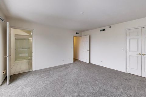 Tiny photo for 7021 W Touhy Avenue #509, Niles, IL 60714 (MLS # 12581564)