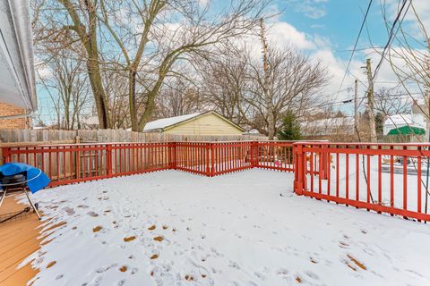 Tiny photo for 1348 HARTFORD Street, Glendale Heights, IL 60139 (MLS # 12563621)