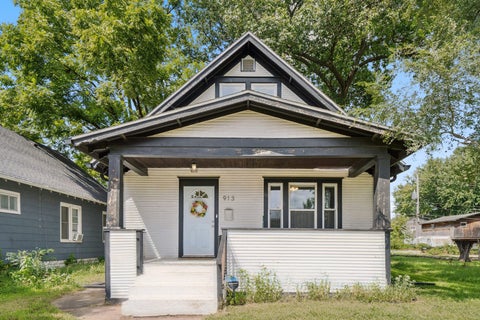 Tiny photo for 913 12th Avenue, Rock Island, IL 61201 (MLS # 12741230)
