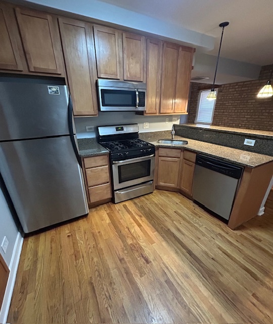 2340 W Granville Avenue 1