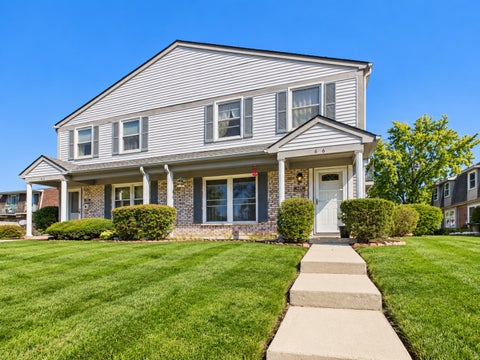 Photo of 636 Newton Court #636, Schaumburg, IL 60194 (MLS # 12726569)