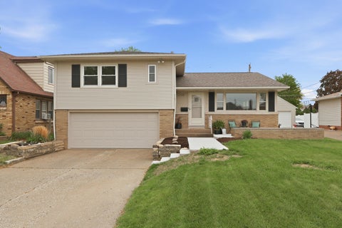 Photo of Moline, IL 61265 (MLS # 12689188)
