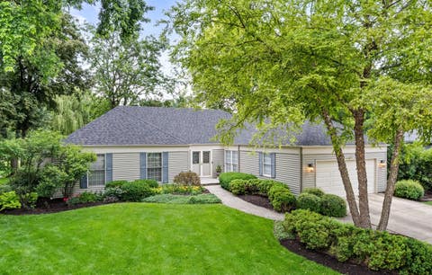 Photo of 1493 Sandy Hook Street, Wheaton, IL 60189 (MLS # 12689994)