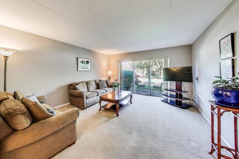 Tiny photo for 940 Holbrook Road #8A, Homewood, IL 60430 (MLS # 12464225)