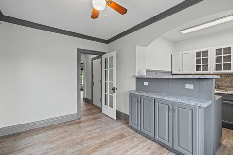 Tiny photo for 7212 Jackson Boulevard N #3E, Forest Park, IL 60130 (MLS # 12462443)