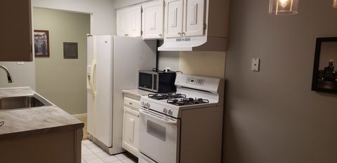 Tiny photo for 1198 Royal Glen Drive #121-C, Glen Ellyn, IL 60137 (MLS # 12568959)