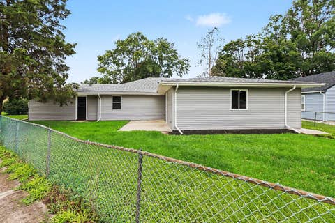 Tiny photo for 14601 Hamlin Avenue, Midlothian, IL 60445 (MLS # 12738179)